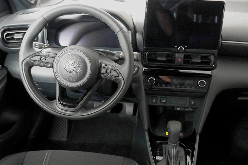 Vehicle image TOYOTA YARIS CROSS