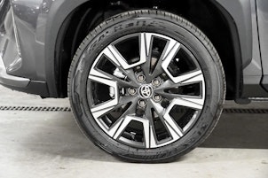 Vehicle image TOYOTA Yaris Cross 1.5 VVT-i HSD Premium AWD-i