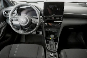 Fahrzeugbild TOYOTA Yaris Cross 1.5 VVT-i HSD Premium AWD-i