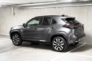 Fahrzeugbild TOYOTA Yaris Cross 1.5 VVT-i HSD Premium AWD-i