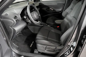 Fahrzeugbild TOYOTA Yaris Cross 1.5 VVT-i HSD Premium AWD-i