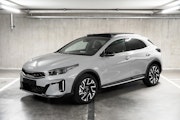 First vehicle image