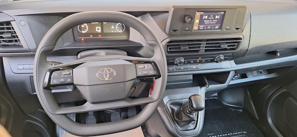 Vehicle image 6 Vehicle image 6