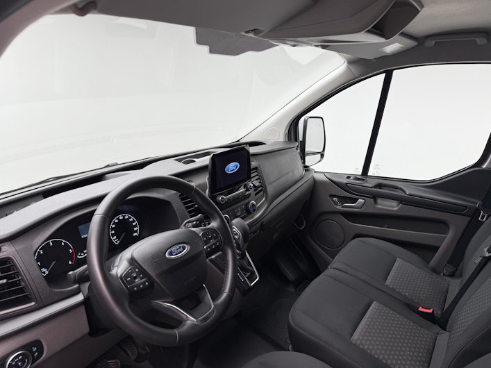 Vehicle image FORD TRANSIT CUSTOM