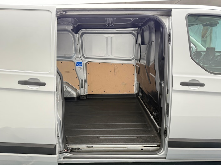 Vehicle image FORD TRANSIT CUSTOM