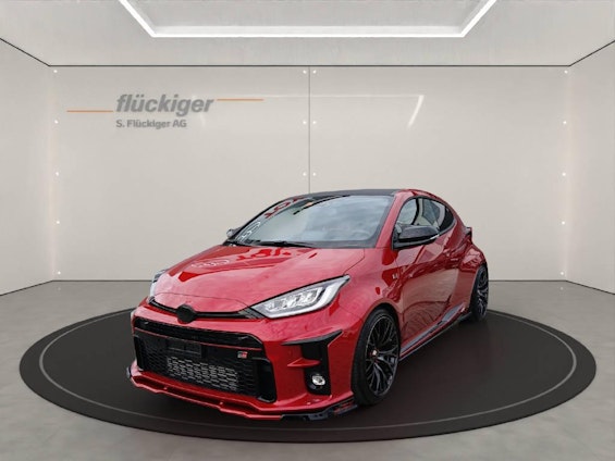 First vehicle image