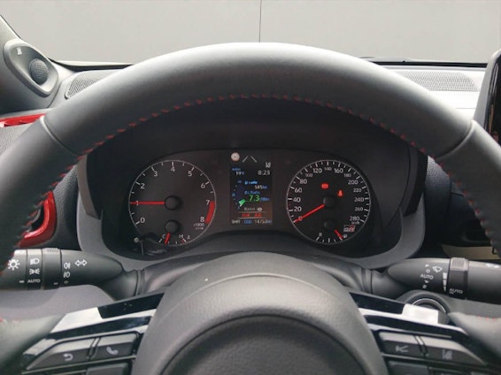 Vehicle image 14