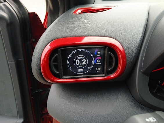 Vehicle image 18