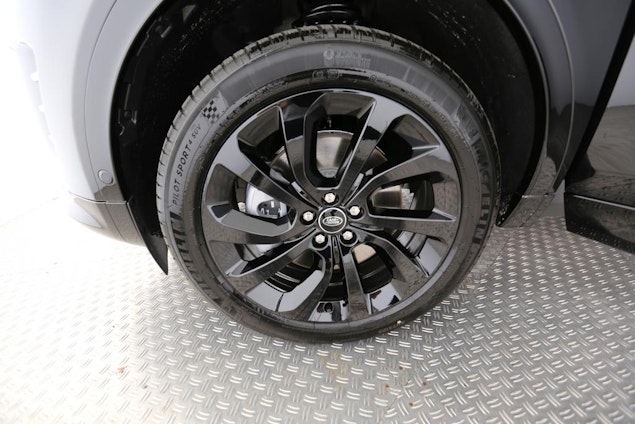 Vehicle image 6 Vehicle image 6