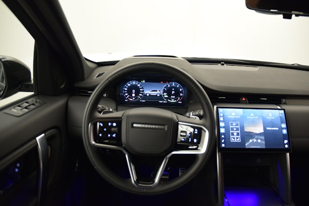 Vehicle image 16