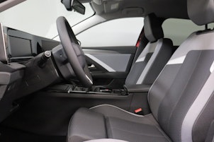 Vehicle image OPEL Astra Sports Tourer 1.2 T Edition