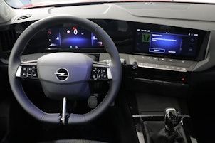 Vehicle image OPEL Astra Sports Tourer 1.2 T Edition