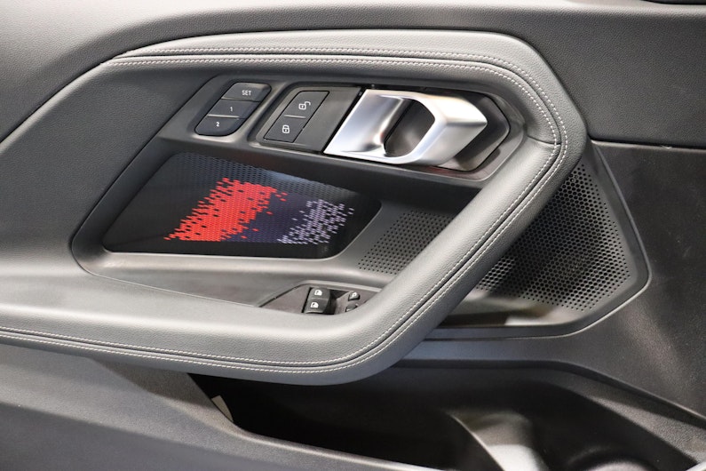 Vehicle image BMW M2