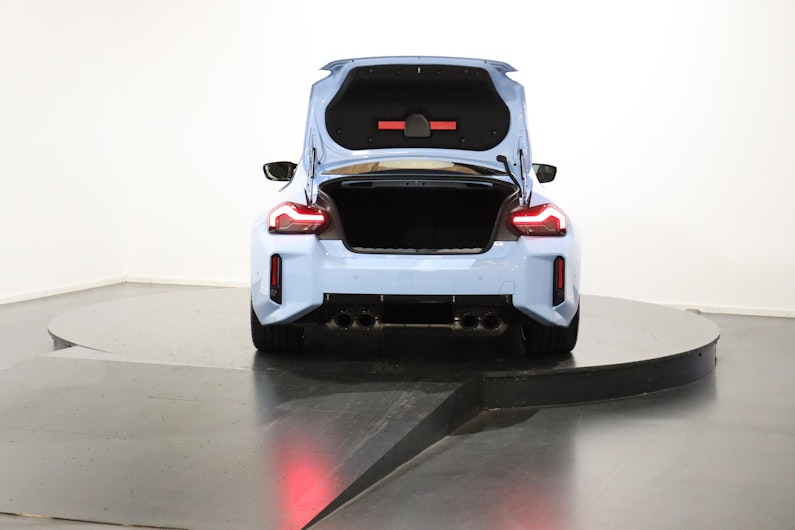 Vehicle image BMW M2