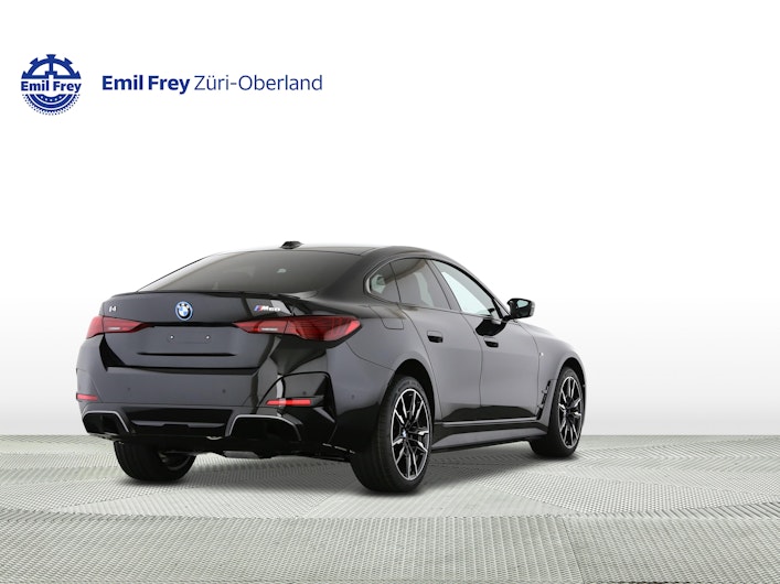 Vehicle image BMW i4