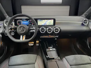 Mercedes-Benz A 250 e EQ Star AMG Line