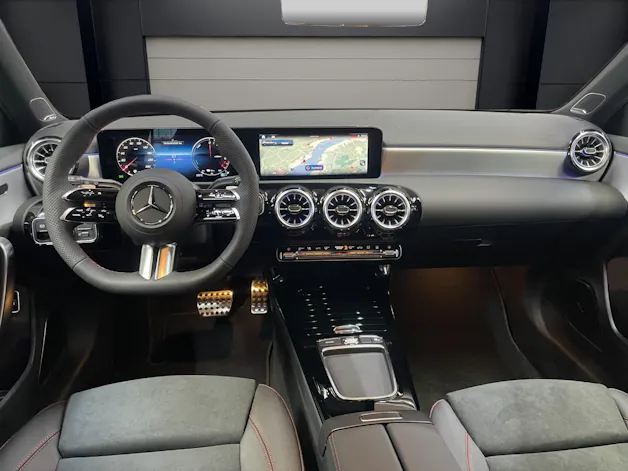 Mercedes-Benz A 250 e EQ Star AMG Line