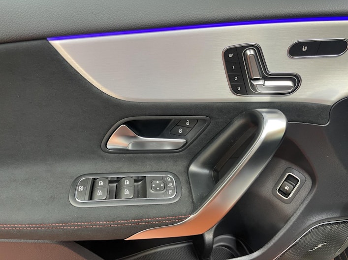 Vehicle image MERCEDES-BENZ A 250