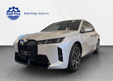 Fahrzeugbild BMW iX xDrive45 Fahrzeugbild BMW iX xDrive45