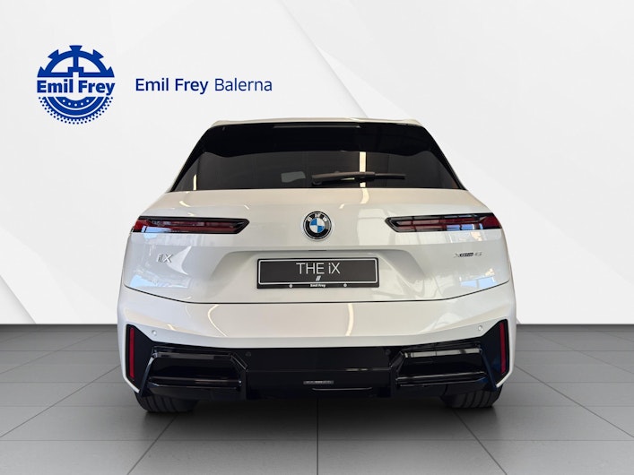 Vehicle image BMW iX