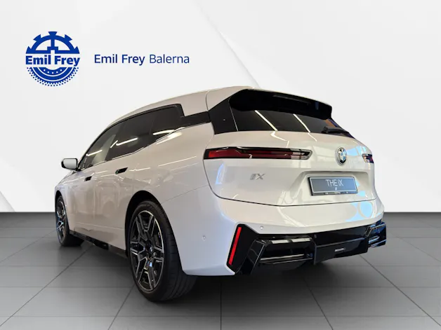 BMW iX xDrive45