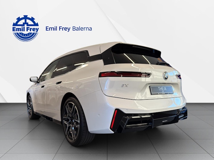 Vehicle image BMW iX