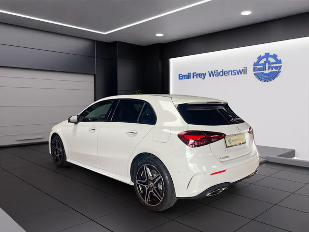 Mercedes-Benz A 250 e EQ Star AMG Line