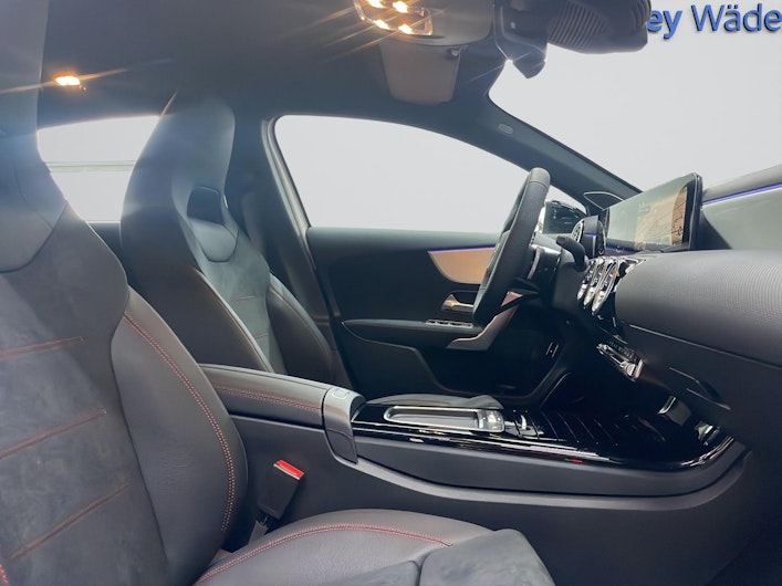 Vehicle image MERCEDES-BENZ A 250