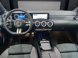 Mercedes-Benz A 250 e EQ Star AMG Line