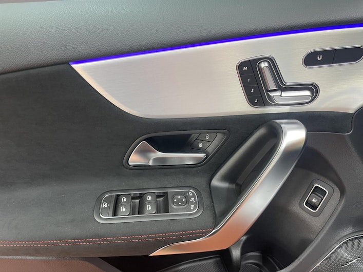 Vehicle image MERCEDES-BENZ A 250