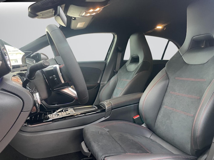 Vehicle image MERCEDES-BENZ A 250