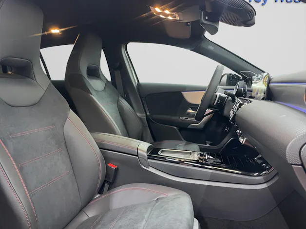 Mercedes-Benz A 250 e EQ Star AMG Line