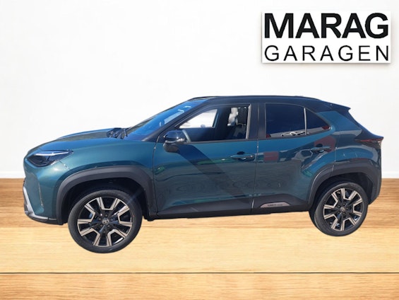 Vehicle image 6