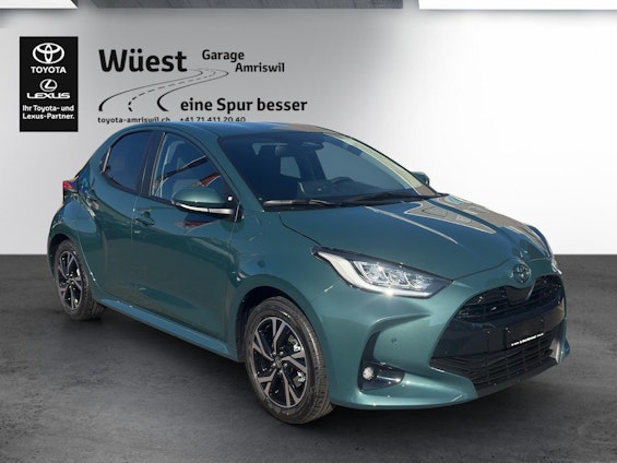 Vehicle image 6