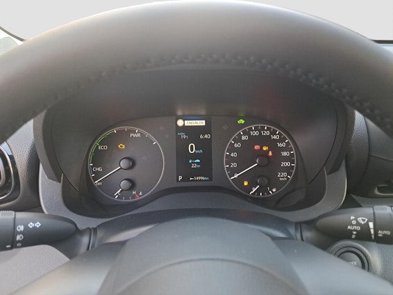 Vehicle image 15 Vehicle image 15