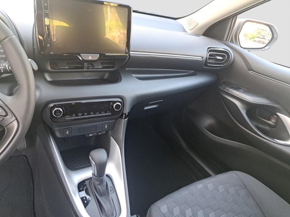 Vehicle image 12 Vehicle image 12