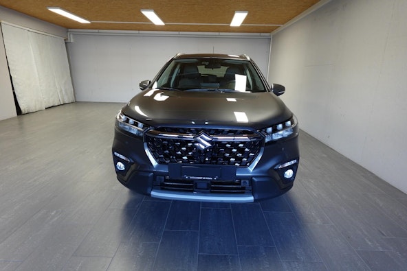 First vehicle image