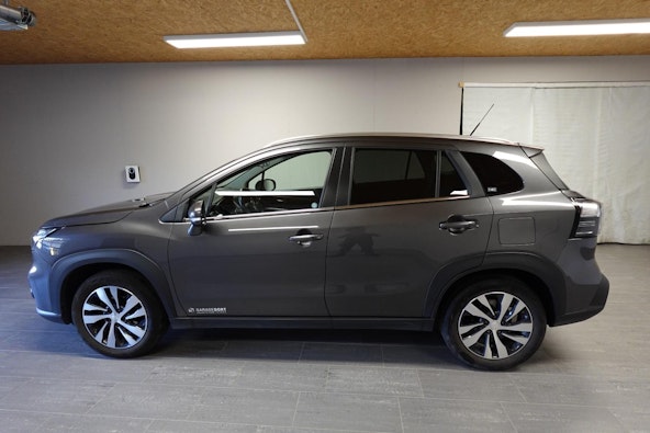 Vehicle image 11