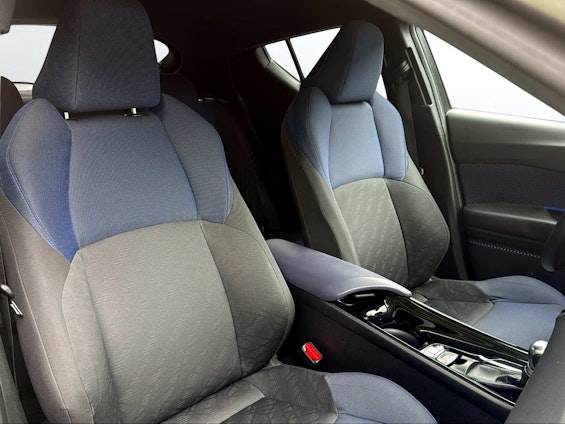 Vehicle image 7 Vehicle image 7