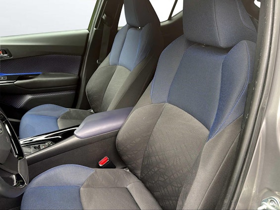 Vehicle image 5 Vehicle image 5