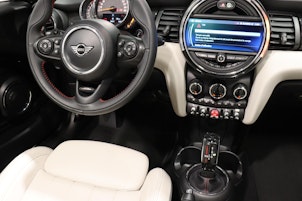 Vehicle image MINI Cabrio F57 2.0i Cooper S