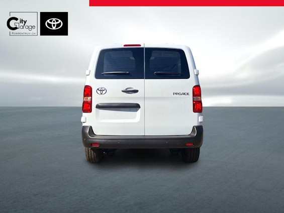 Vehicle image 8 Vehicle image 8