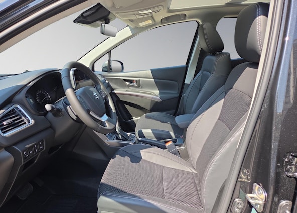 Vehicle image 8 Vehicle image 8