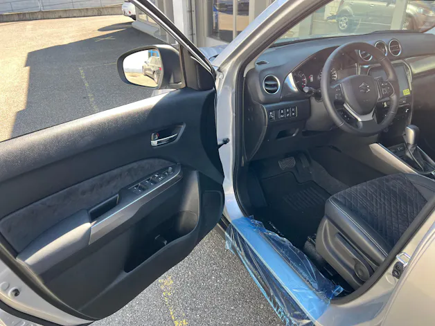 Suzuki Vitara 1.4 T Compact Top Hybrid 4x4