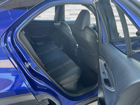 Vehicle image 13 Vehicle image 13