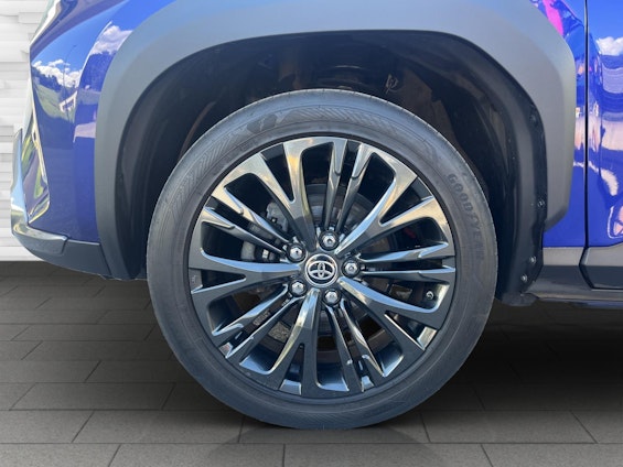 Vehicle image 8 Vehicle image 8