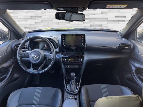 Vehicle image 14 Vehicle image 14