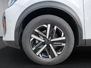 Peugeot 2008 1.2 Hybrid Style