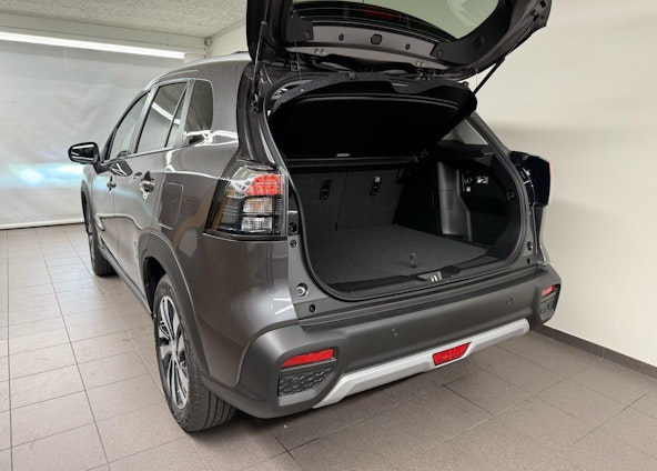 Vehicle image 3 Vehicle image 3