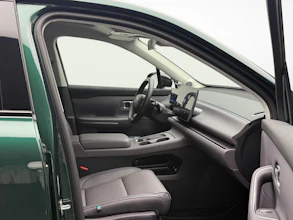 https://vehicle.imgix.net/3967100/8c71b8df-a705-494e-ad25-dab6ebfea998.jpg